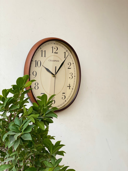 Classic Oval Wall Clock CS-014