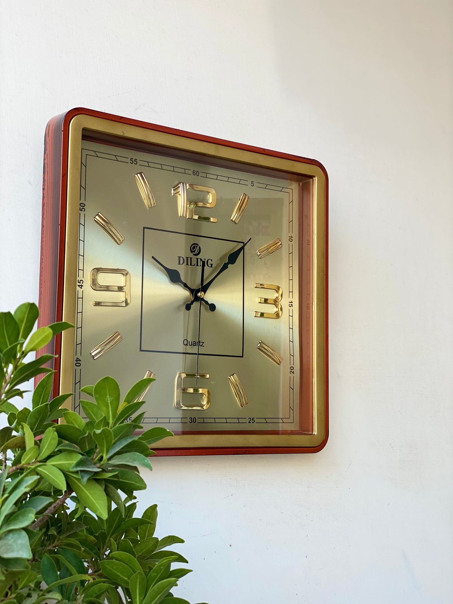 Golden Elegance Square Wall Clock CS-029